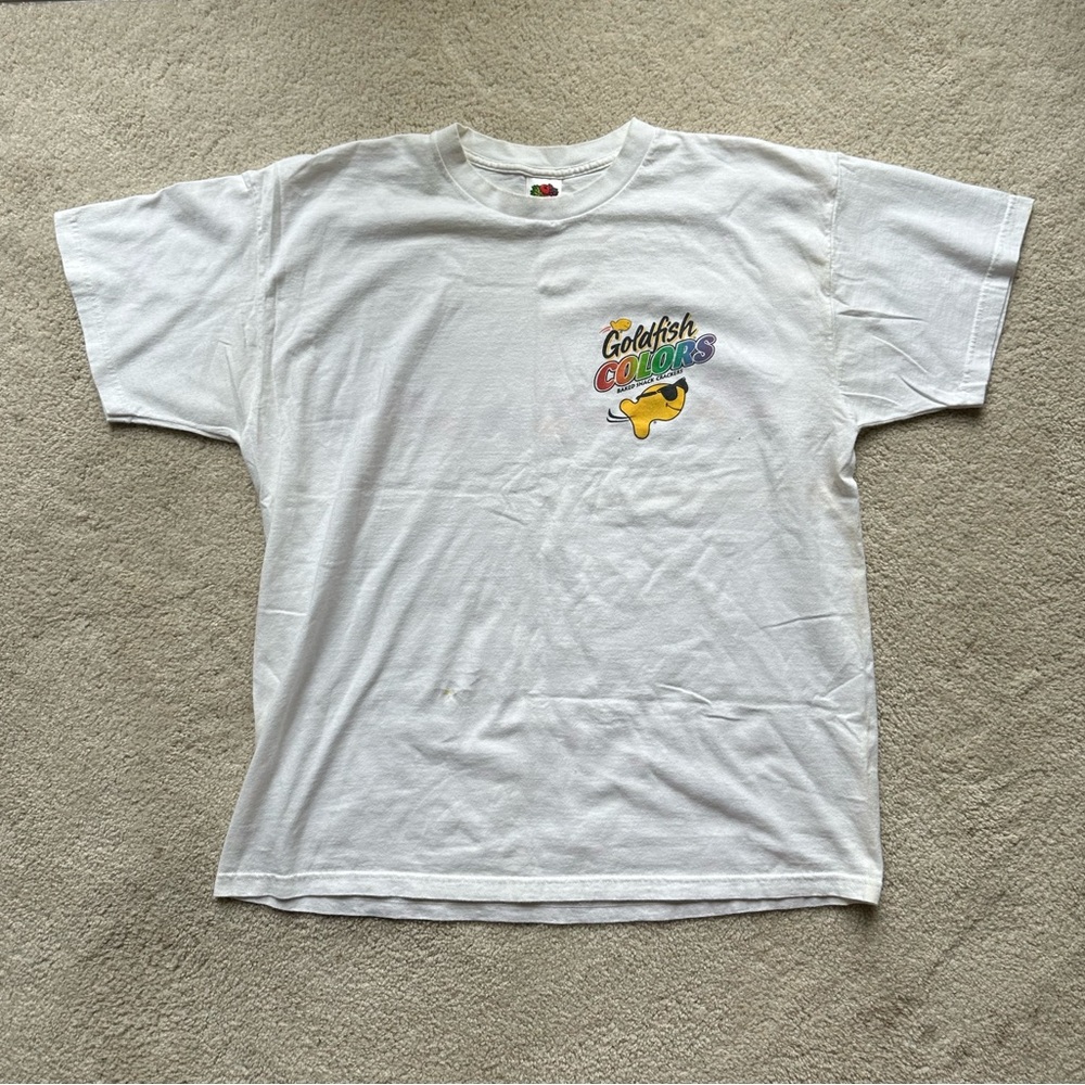 ❌SOLD❌ Gold Fish Graphic T